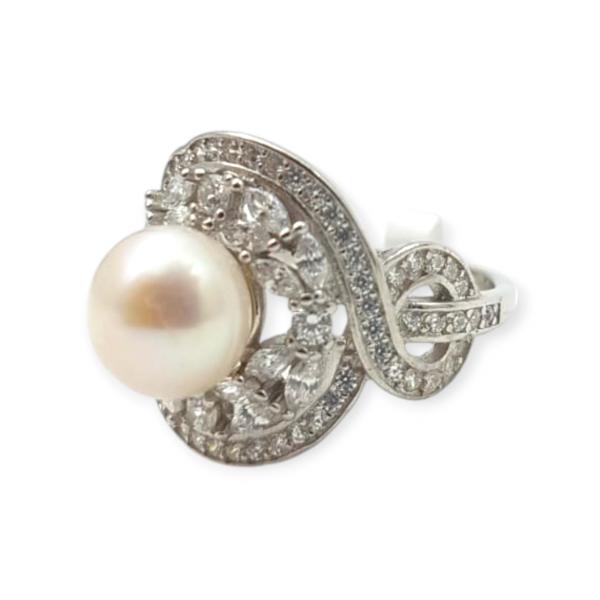 925 Sterling Silver Ring in Beautiful Design with White Pearl